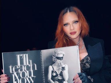 Look Ousado Madonna Inaugura Exposi O De Relan Amento Do Livro Sex