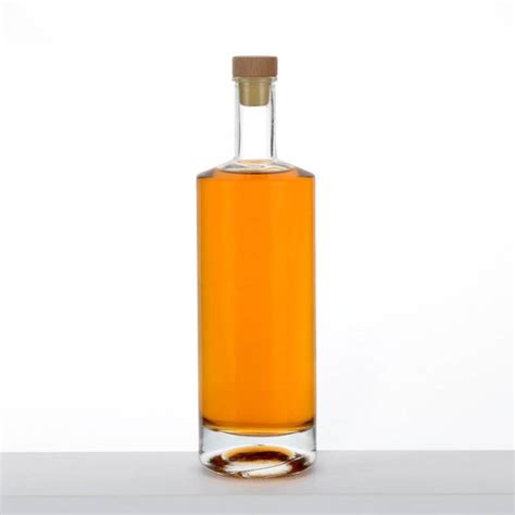 Sale 500ml Distillery Vodka Whiskey Glass Liquor Bottle With Thick Bottom Packaging Bottle And