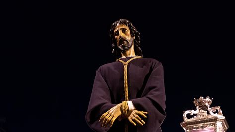 El vía crucis del Cautivo de Santa Genoveva en imágenes