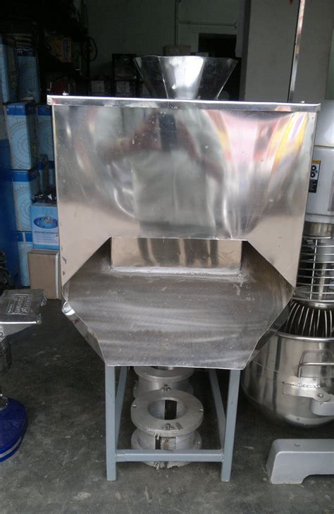 Potato Chips Cutting Machine Capacity 250 Kg Kumaar Industries Id