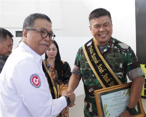 Brigjen TNI Farouk Pakar Dan Istri Dikukuhkan Jadi Bapak Dan Bunda Asuh