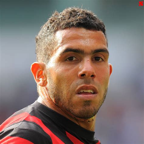 Carlos Tevez Biography