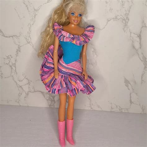 Barbie Doll Taiwan Blonde Blue Eyes Twist N Turn Dress Boots S Mattel Picclick Au
