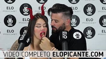 Elo Podcast Le Chupa Las Tetas A Sara Blonde En El Cuarto Picante Xvideos