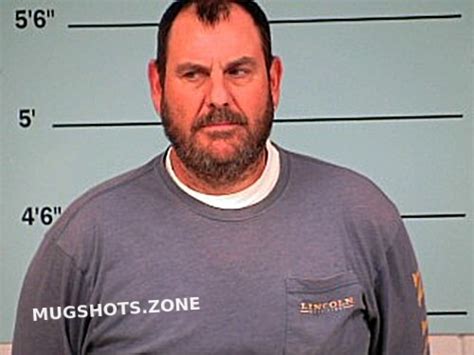 BUSSELL SHAWN 12 07 2022 Bourbon County Mugshots Zone