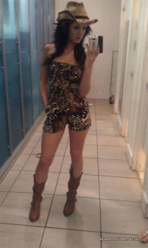 Sexy Amateur Babe Showing Off Her Big Tits Porn Pictures XXX Photos Sex Images PICTOA