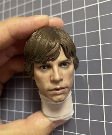 FREE LOCAL POSTAGE STAR WARS EPISODE V THE EMPIRE STRIKES BACK SNOWSPEEDER PILOT HOT TOYS