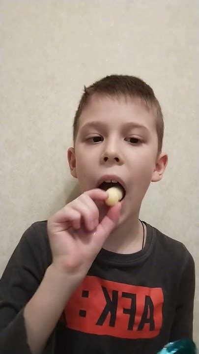 ПРОБУЮ НОВЫЕ КУКУРУЗНЫЕ ПАЛОЧКИ ВЛАДА А4!!! #Shorts (СУХАРЕНЫШ) - YouTube