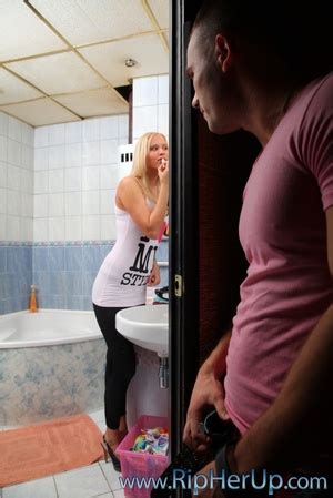 Blonde Bitch Is Mouthful Of Spern After Extremely Rough Xxx Dessert