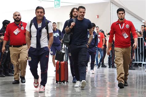 Fernando Gago Ya Viaja Rumbo A Argentina Tras Dejar A Chivas