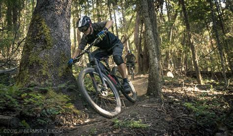 Review: Leatt Airflex Pro Knee Guard and Airflex Glove