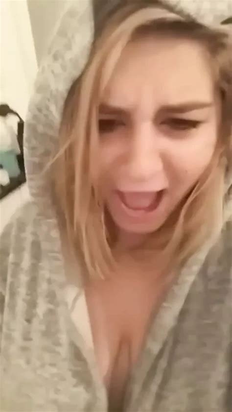 Flashing Delivery Guy Escort Escort Porn XHamster