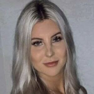 Camila Queiroz Nude Photo 0144