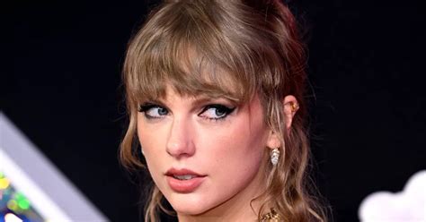 Taylor Swift Becomes Billionaire As She Tops Forbes List Of Worlds