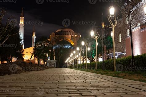 The Streets Of Istanbul At Night The Sophia Mosque A Beautiful