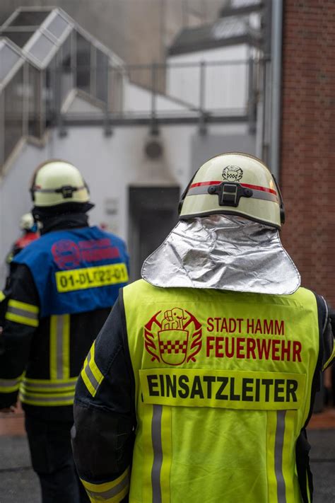 Feuerwehreinsatz In Der Weststra E Hamm Am Februar