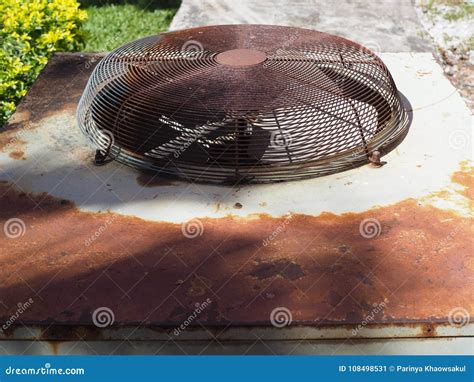 Rusty Air Condition Stock Image Image Of Broke Rust 108498531