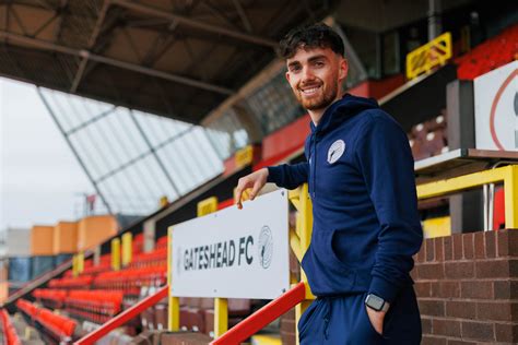 Ed Francis Signs Gateshead Fc