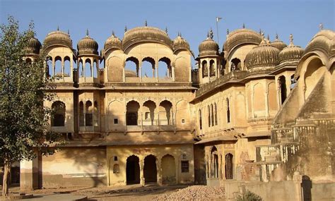 Exploring Rajasthani Heritage Best Places To Visit Near Sikar