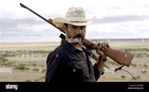 AARON PEDERSEN, MYSTERY ROAD, 2013 Stock Photo - Alamy