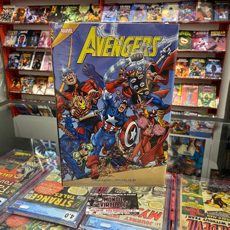 Avengers di Busiek Pérez vol 1 Marvel Omnibus Panini Comics