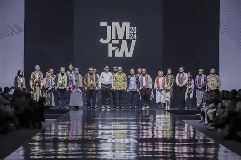 JAKARTA MUSLIM FASHION WEEK JMFW 2024 HUB OF THE WORLD S MODEST