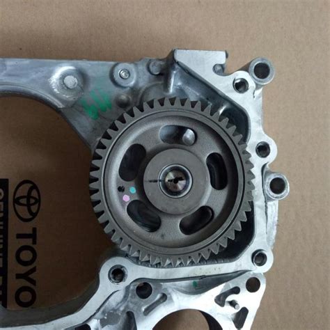 Jual Pompa Oli Assy Atau Timing Gear Toyota Hilux Revo Innova Reborn