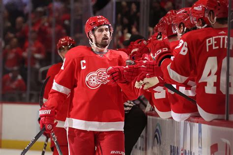 Red Wings Dylan Larkin Out With Lower Body Injury Suffered Vs