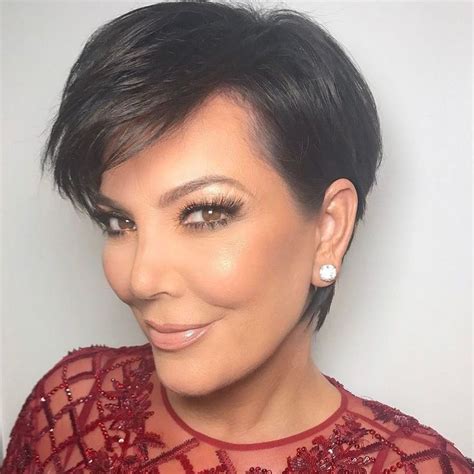 Kris Jenner S 60 Million Style Transformation In 36 Photos Kris Jenner Hair Jenner Hair