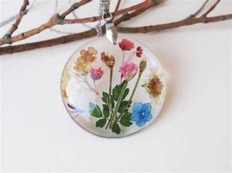 Real Flower Resin Necklace Pressed Flowers Jewelry Etsy Resin Charms Real Flower Jewelry