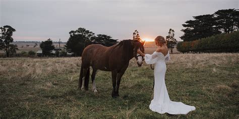 Barn Events Nar Nar Goon // Blayne & Lara Bertoncello from OMY ...