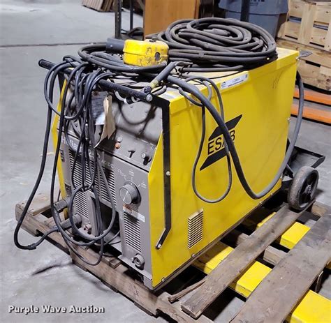 Esab Heliarc 252 Welder In Des Moines Ia Item Lc9804 For Sale