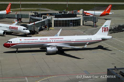 Airbus A Nx Tap Air Portugal Cs Tjr In Retro Livery Flickr