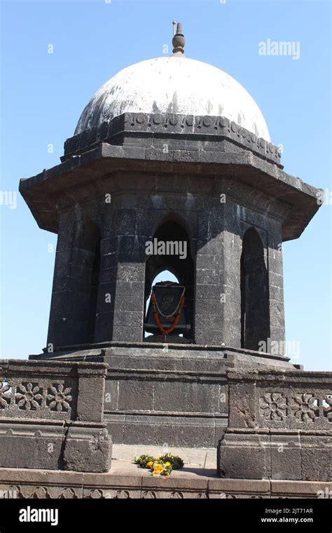 The beautiful view of Chhatrapati Shivaji Maharaj Samadhi, Raigad Fort ...