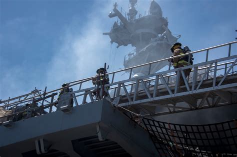 Dvids Images Sailors And Federal San Diego Firefighters Fight Fire