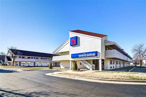 Motel 6 Springfield North 53 ̶6̶2̶ Updated 2020 Prices And Hotel