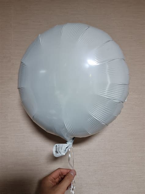 https://flic.kr/p/2kKGszM | 2019 Anagram 18-Inch Metallic White Round Foil Mylar Balloon ...