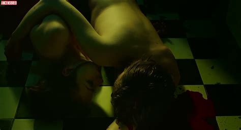 Naked Lucie Aron In Absinthe
