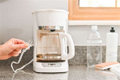 How To Clean A Classic Coffee Pot