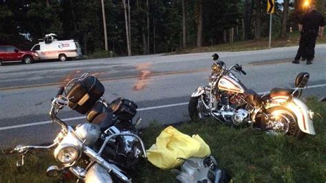 One Killed In Motorcycle Crash In Benton County