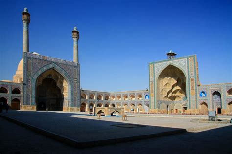 Smarthistory The Great Mosque Or Masjid E Jameh Of Isfahan