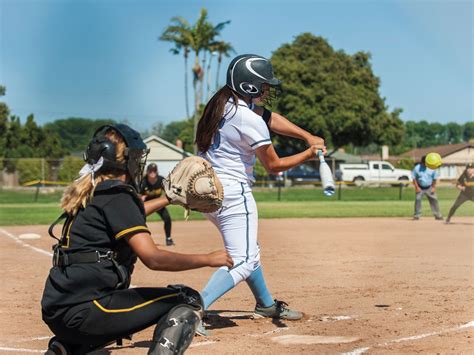 Softbol História Regras E Diferença Do Beisebol Toda Matéria