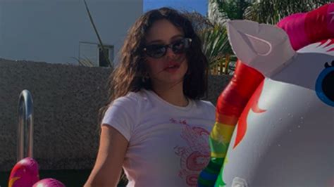 El espectacular posado en bikini de Rosalía que ha reventado Instagram