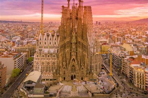 La Sagrada Familia Por Dentro Estructura Y Curiosidades Kolaboo