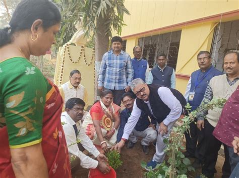 Jhargram Netaji Jayanti In Kk High School झाड़ग्राम के कुमुद कुमारी