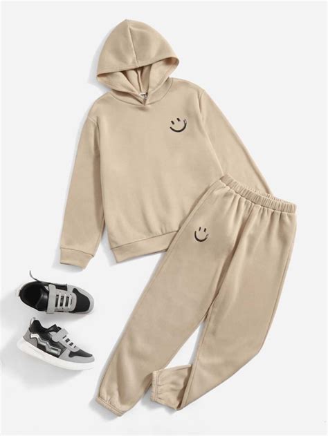 SHEIN Kids EVRYDAY Boys Cartoon Face Print Thermal Hoodie & Sweatpants ...