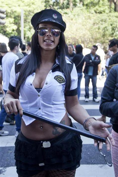 Desfile Del Orgullo Gay Toma Calles De Sao Paulo Con Color Y Reivindicaciones Fotos Mundo