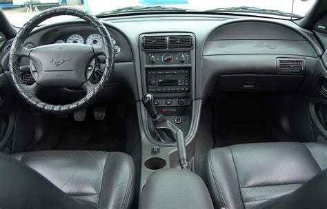 2002 Ford mustang leather seats