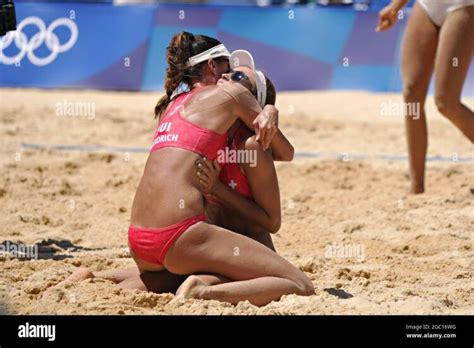 5 Hot Sexy Joana Hernandez Bikini Pics