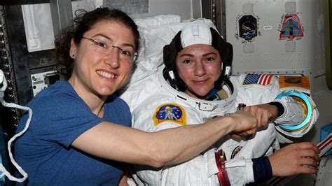 Us Pair Complete First All Women Space Walk